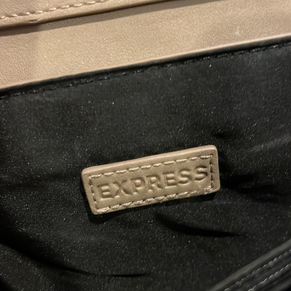 Express Purse - Picture 4 of 5